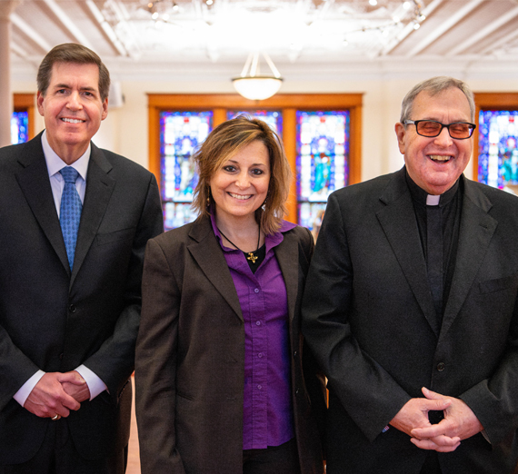 Бригадный генерал Дэн Дент возглавляет свою команду.